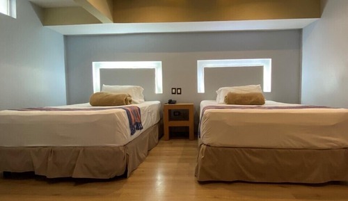 Suite, Multiple Beds