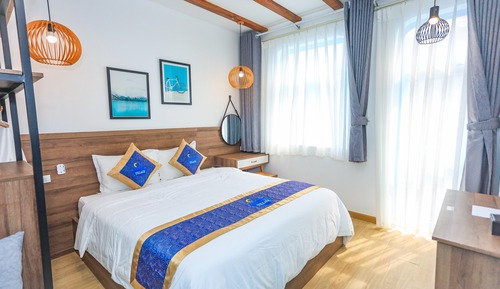 Superior Double Room, City View