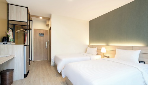 Deluxe Twin Room