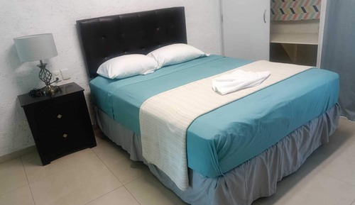 Family Suite, 1 Queen Bed with Sofa bed, Non Smoking, Private Bathroom