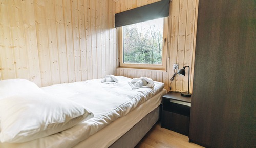 Top Row Cabin