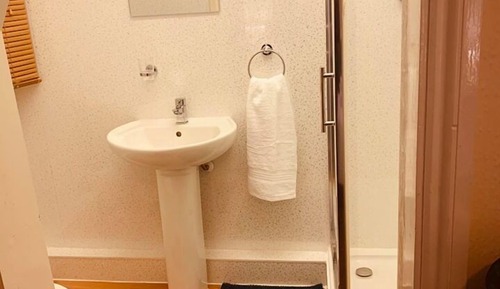Double Room, Ensuite (Room 1)