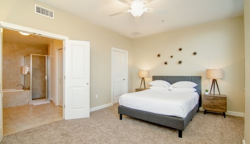 1.5 Bedrooms, 1.5 Bathroom Loft-style Apartment