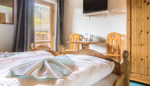 Basic Double Room