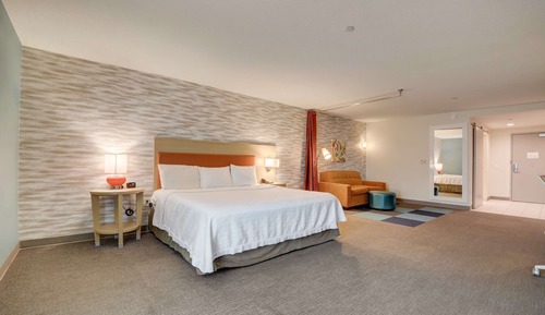 Studio, 1 King Bed, Accessible (Hearing)
