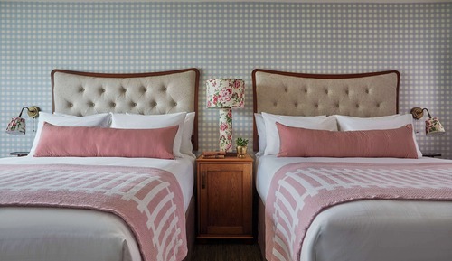 Junior Suite, 2 Queen Beds, Accessible, Bathtub