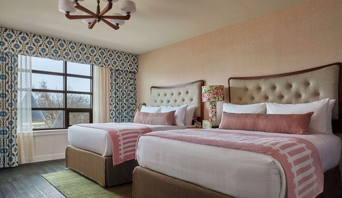 Suite, 2 Queen Beds, Accessible, Bathtub