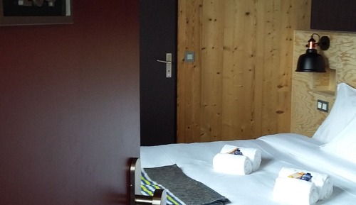 Double Room (Home Sweet Home)