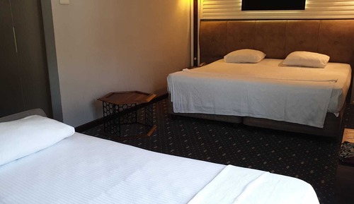 Triple Room