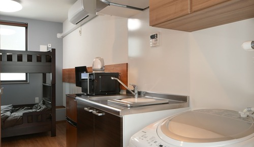 Business Apartment (1F)