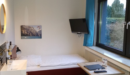 Standard Single Room