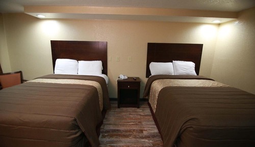 Basic Single Room, 2 Double Beds, Non Smoking