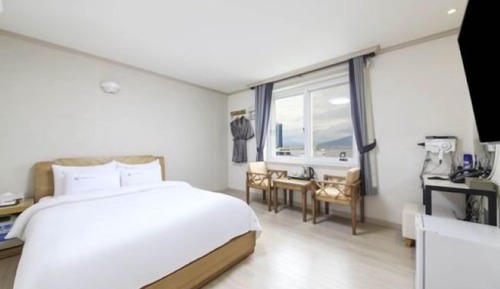 Standard Room (Bed type)