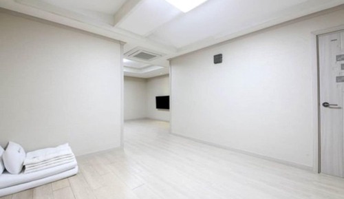 Superior Studio (Korean style_Ondol)