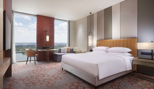Room, 1 King Bed, Lake View