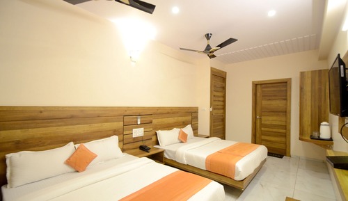 Family Studio Suite, 2 Queen Beds, Non Smoking