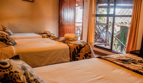 Triple Room (fan)