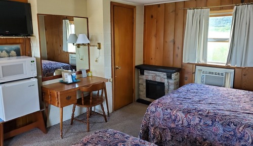 Economy Double Room, 2 Double Beds