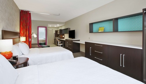 Studio, 2 Queen Beds, Accessible (Hearing)
