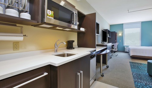 Studio, 1 King Bed, Accessible, Bathtub