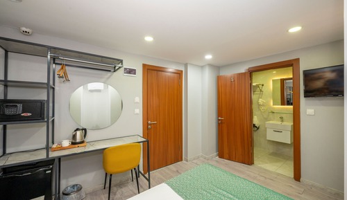 Deluxe Single Room