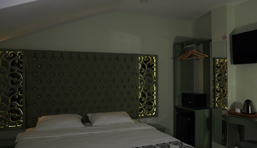 Deluxe Suite, Terrace, City View