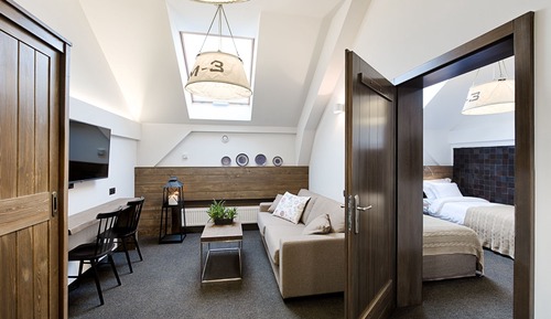 Standard Quadruple Room (Stable)