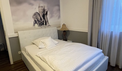 Superior Single Room, Private Bathroom (Schlafgut)