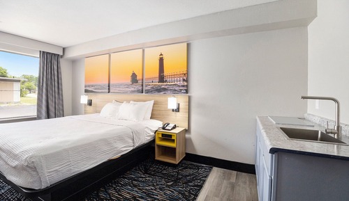 Deluxe Room, 1 King Bed, Non Smoking