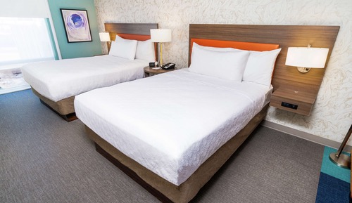 Studio, 2 Queen Beds, Accessible, Bathtub