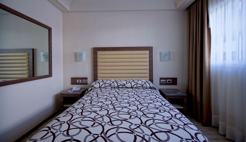 Economy Room