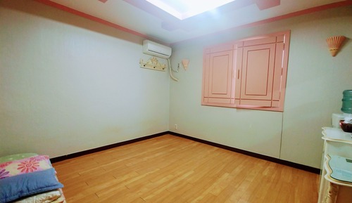 Traditional Room (Ondol)