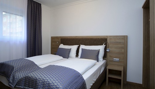 Deluxe Apartment, 1 King Bed, Non Smoking (inclusive Cleaning Fee 64,00 EUR)