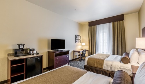 Room, 2 Queen Beds, Accessible Benched Tub, Non Smoking
