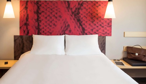 Standard Room, 1 Queen Bed