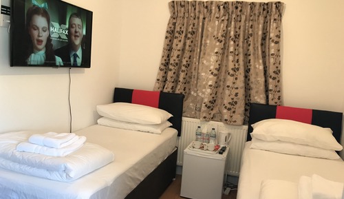 Comfort Twin Room (with bath, Nr 7)