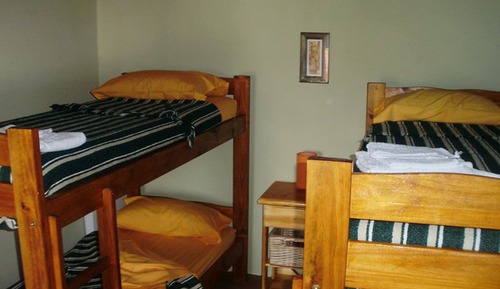 Family Cabin, 2 Bedrooms, Private Bathroom (1 Double and 4 Single Beds)