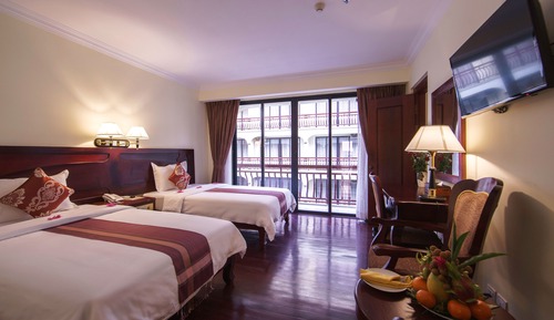 Luxury Studio, 2 Bedrooms, Pool View