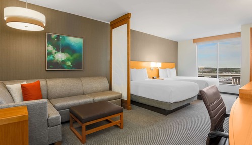 Room, Multiple Beds (2 queenbed & 1 sofabed)