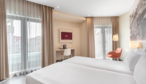 Double Room, Balcony