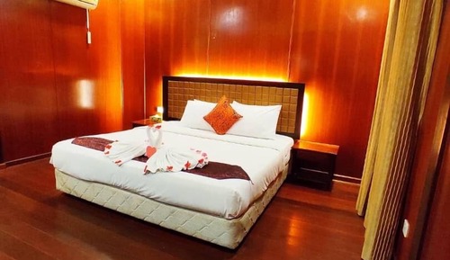 Design Room (Wooden)