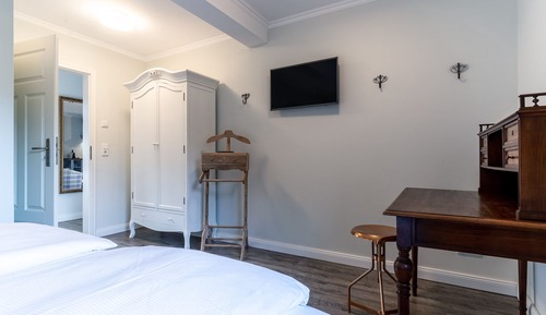 Suite, Ensuite (Plus)