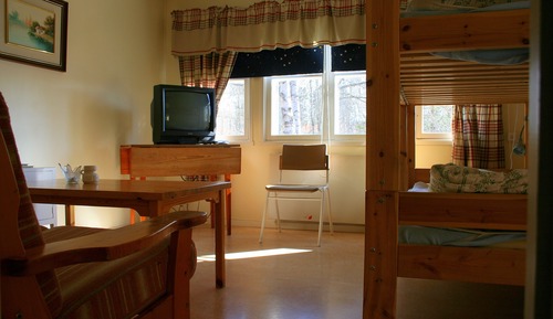 Cabin (2)