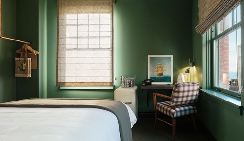 Deluxe Room, 1 Queen Bed (The Deluxe Queen)