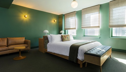 Deluxe Room, 1 King Bed (The King Studio)