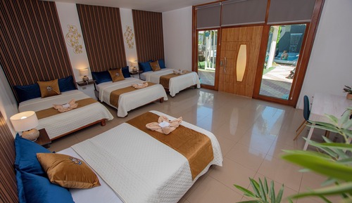 Standard Quadruple Room