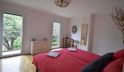 Chambre avec lits jumeaux, vue jardin Art D'Oise