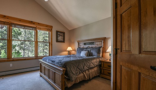 Design Townhome, 2 Bedrooms, Ensuite, Mountain View (Trappers Crossing 8753)