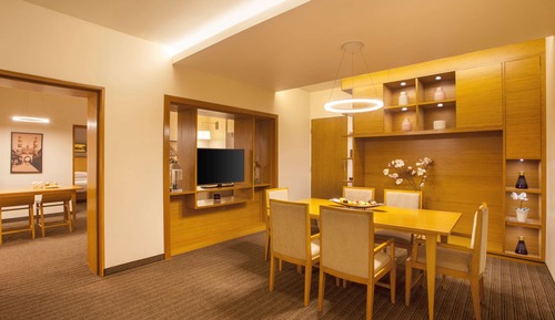 Suite, 1 King Bed with Sofa bed