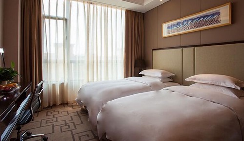 Standard Twin Room, City View